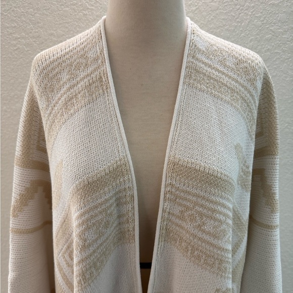 Muan Sweaters - Muan Tzolkin Venus Ivory & Beige Pashmina/Poncho/Jorongo One Size‎ EUC